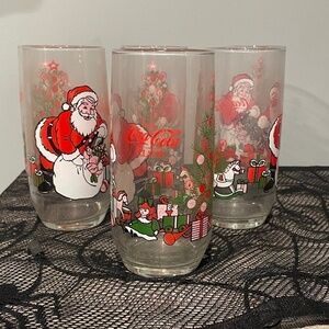 Vintage Coca Cola Classic Santa Christmas Glasses 1984 MC CRORY STORES, INC.